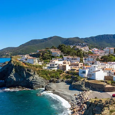 Mediterrani-4 By Interhome Llança