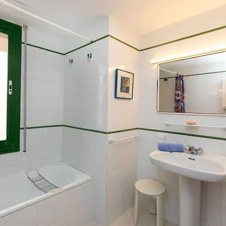 Mediterrani-4 By Interhome * Llançà