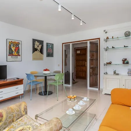 Mediterrani-4 By Interhome * Llançà