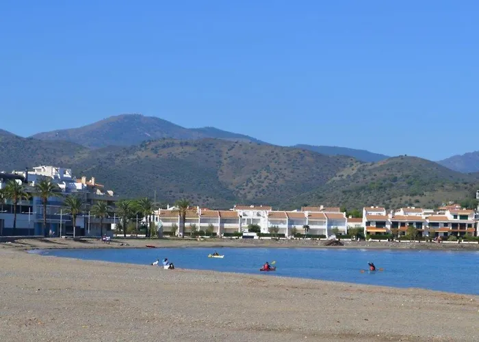 Mediterrani-4 By Interhome * Llança